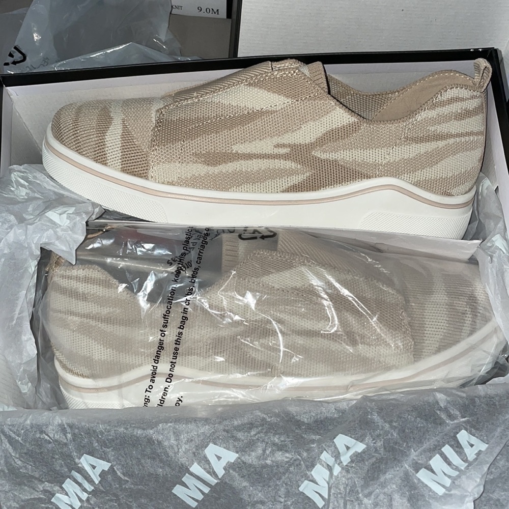 MIA Greyson Sand Camo sneaker